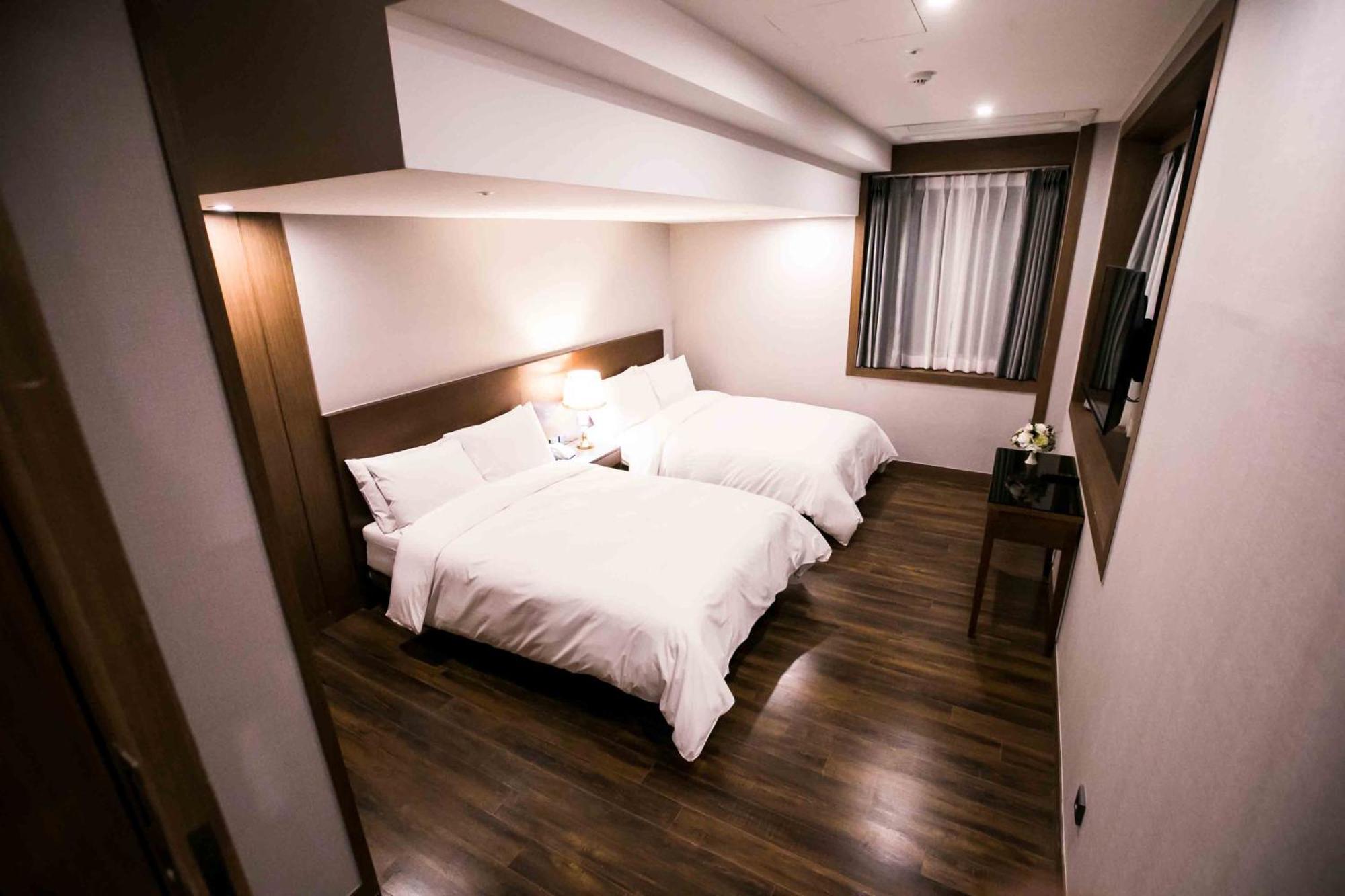 Dyne Oceano Hotel Jeju Esterno foto